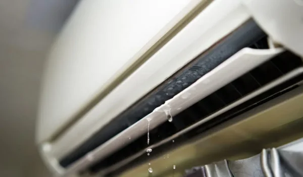 How to Fix Water Leakage from Your AC: A Tech Expert’s Proven Methods